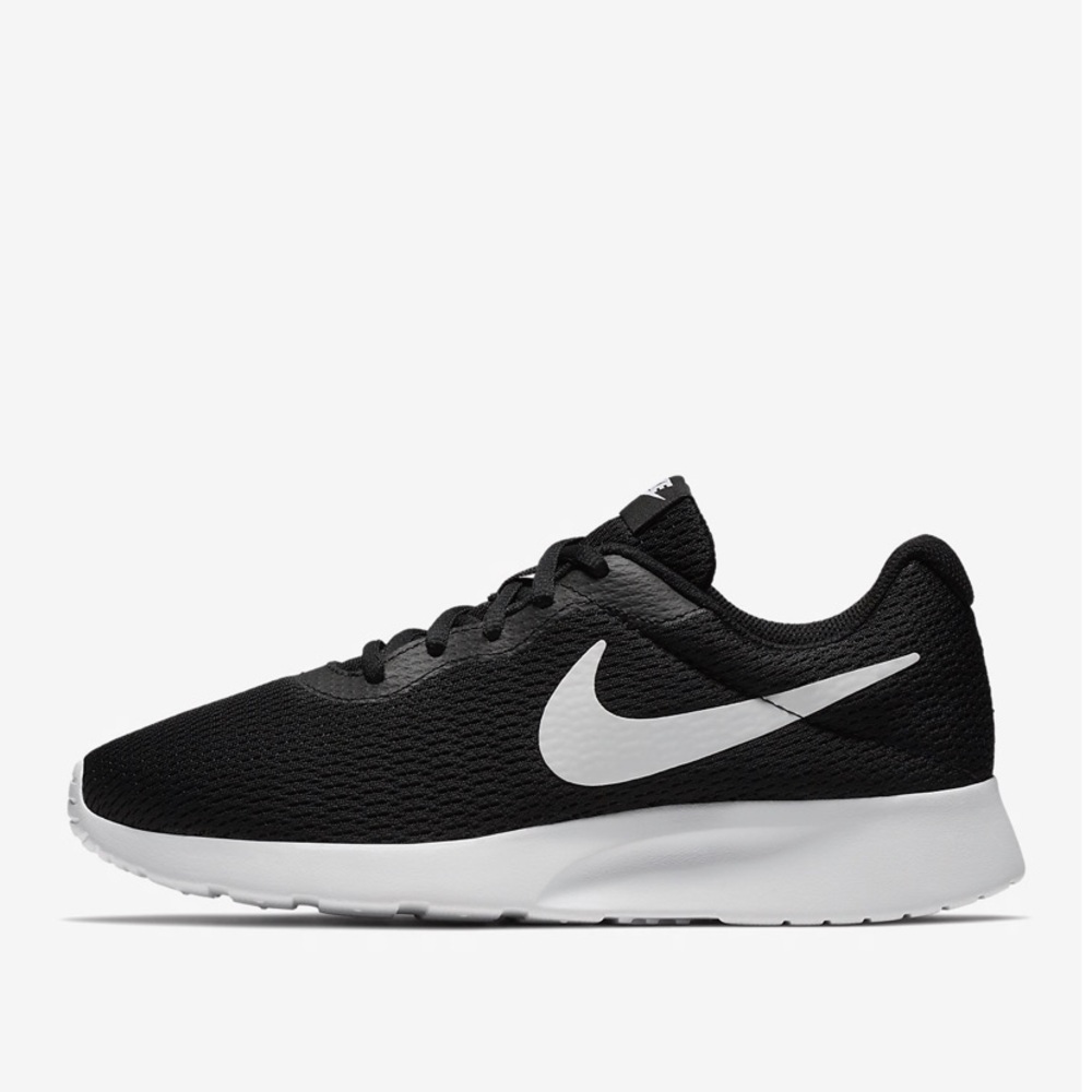 Nike Tennis Shoes